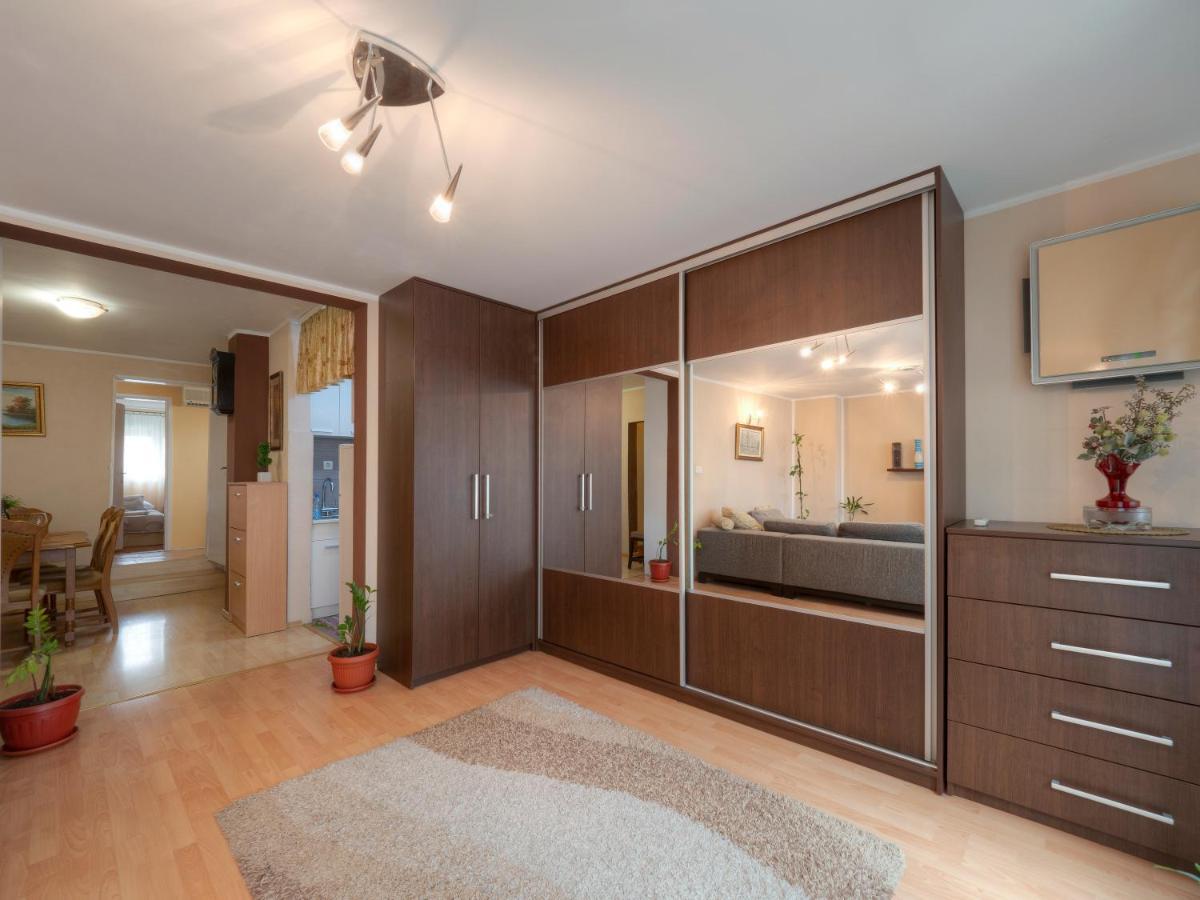 Apartment Maxim Family