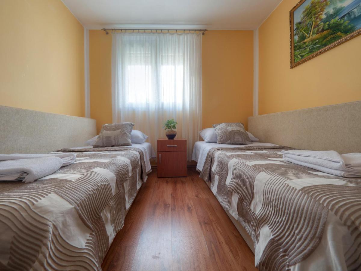 Maxim Family Apartment Budva